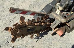 ZANJADORA DITCH WITCH 1020H
