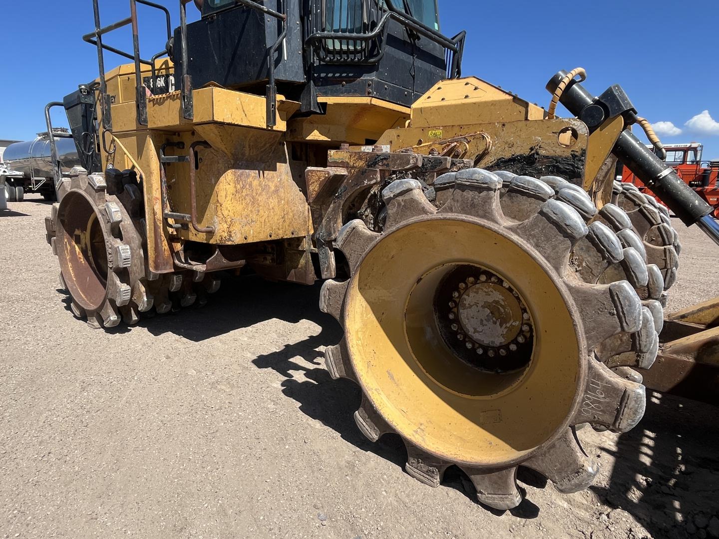 imagenes/INVOICE/2026/18793/COMPACTADOR_PATA_DE_CABRA_CATERPILLAR_816K_17.JPG