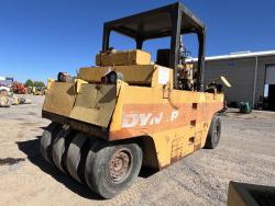 COMPACTADOR NEUMATICO DYNAPAC CP271