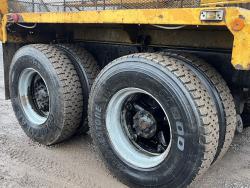 Camion Ford FT8000 con transplantadora de arboles big john 90AA