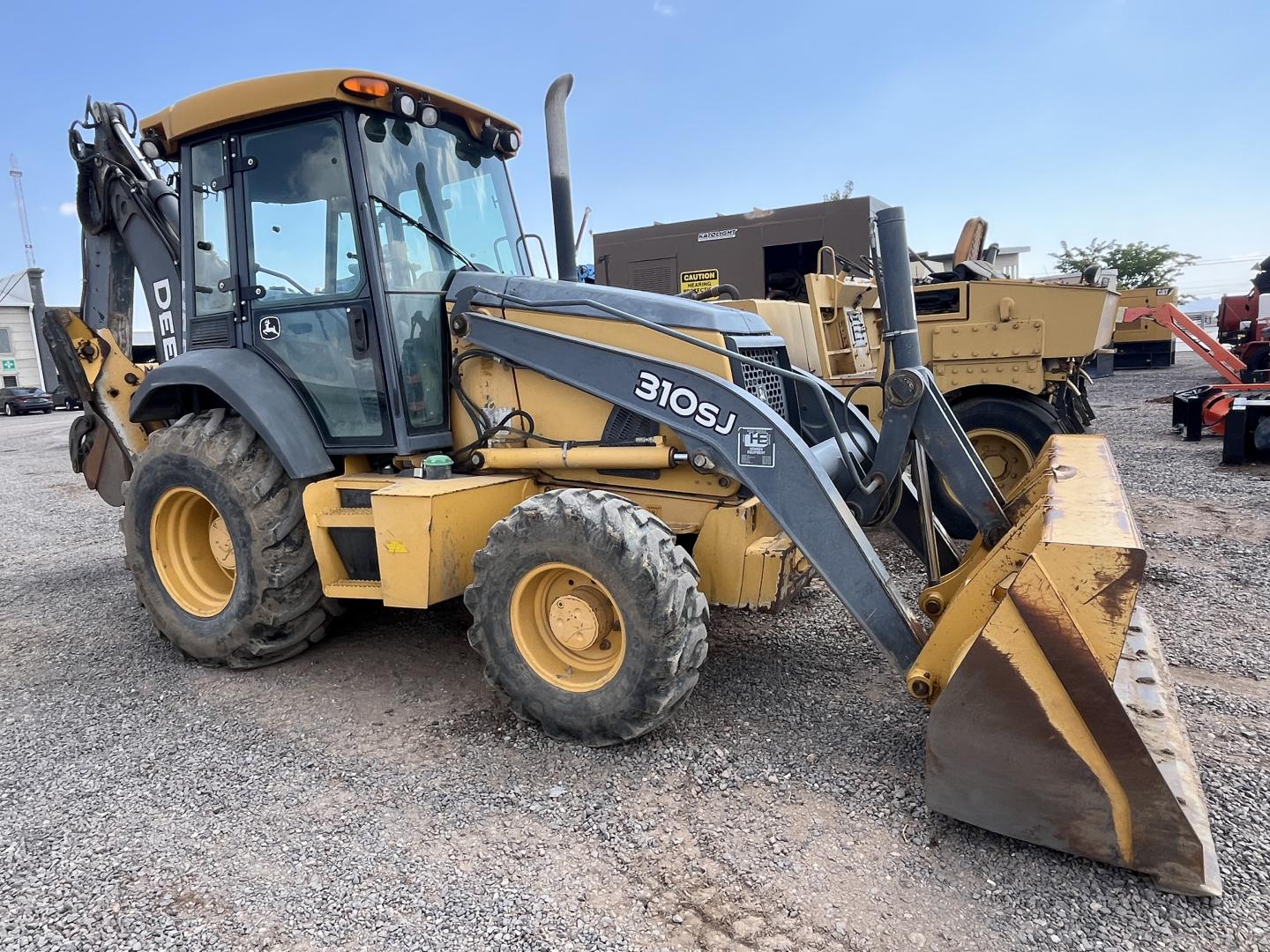 imagenes/INVOICE/2026/18818/RETROEXCAVADORA_JOHN_DEERE_310SJ_1.JPG