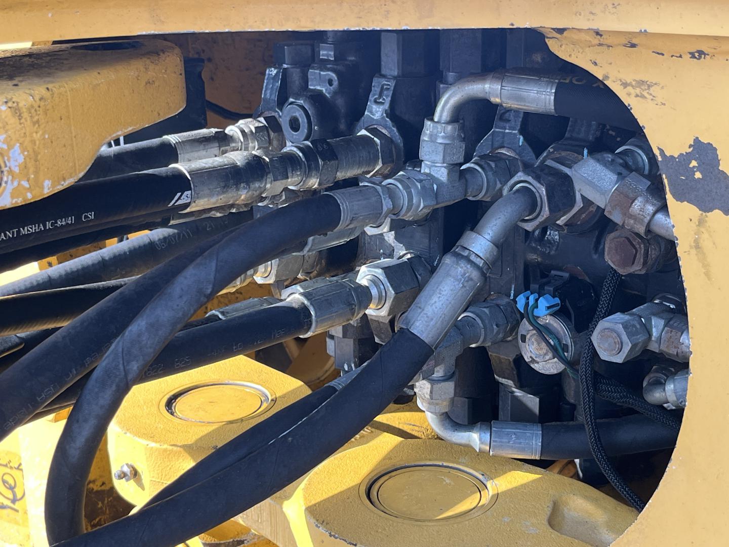 imagenes/INVOICE/2026/18818/Retroexcavadora_John_Deere_310SJ_13.JPG