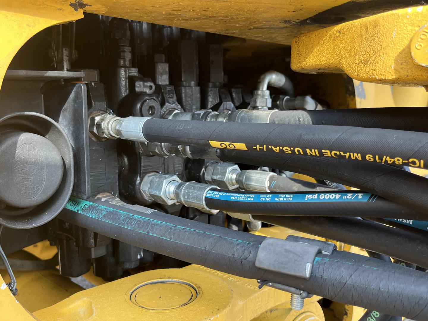 imagenes/INVOICE/2026/18818/Retroexcavadora_John_Deere_310SJ_21.JPG