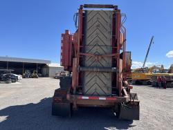 HORIZONTAL GRINDERS MORBARK 5600 