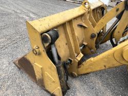 RETROEXCAVADORA CATERPILAR 450F