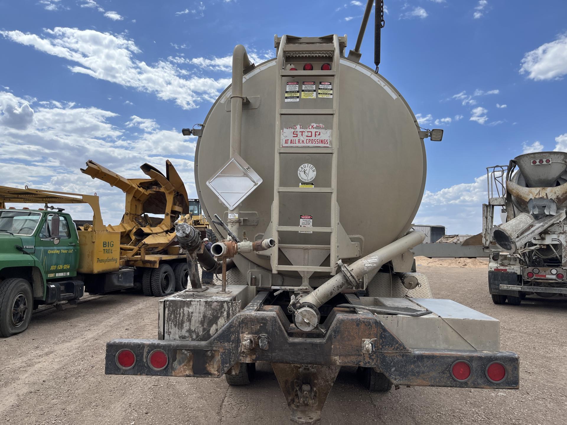 imagenes/INVOICE/2026/18831/CAMION_PIPA_PETERBILT_367_5.JPG