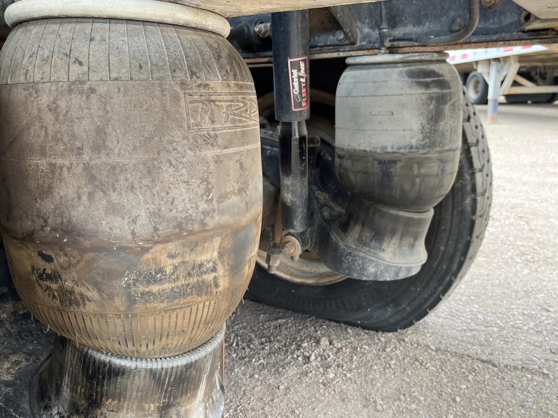 imagenes/INVOICE/2026/18831/CAMION_PIPA_PETERBILT_367_7.JPG
