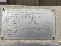 CAMION PIPA PETERBILT 367
