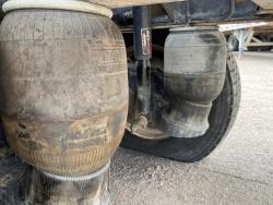 CAMION PIPA PETERBILT 367