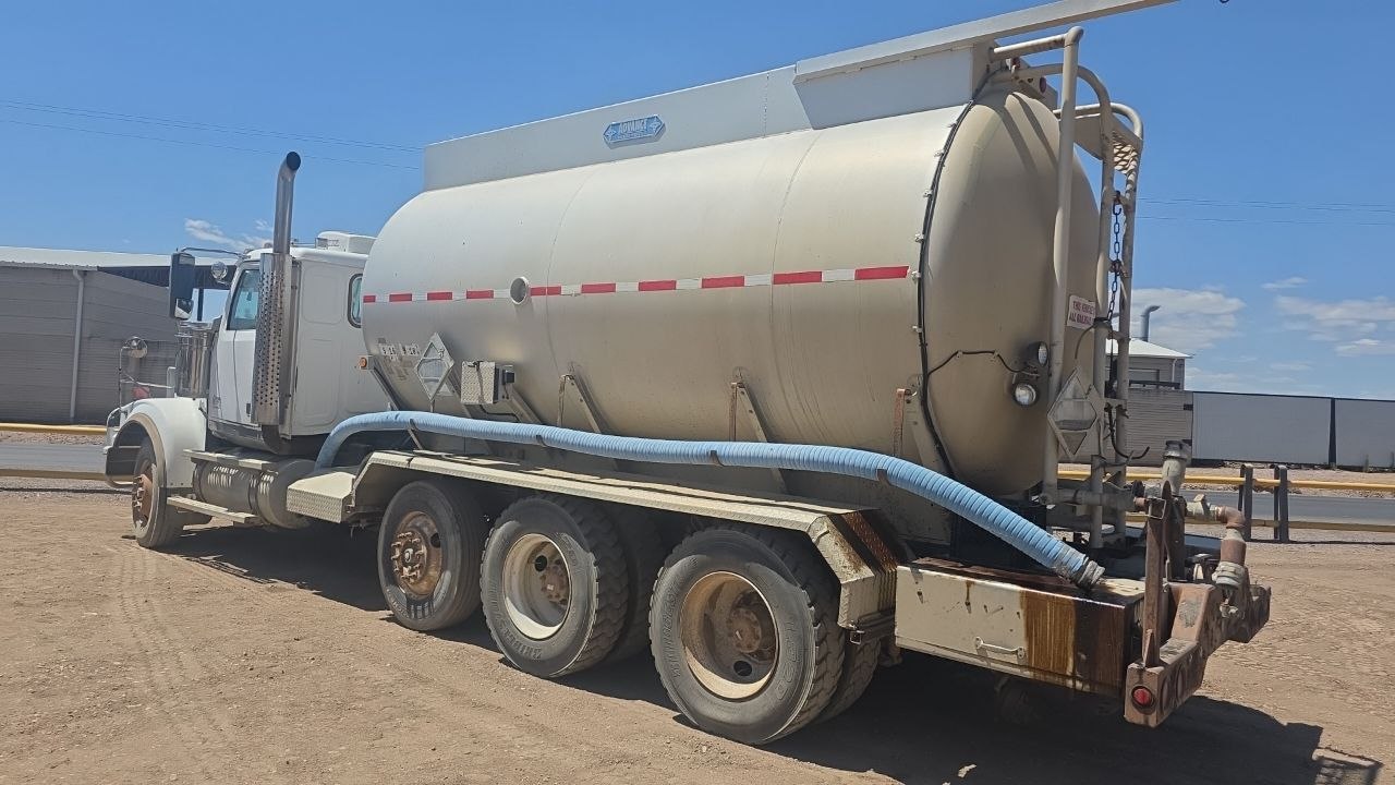 imagenes/INVOICE/2026/18832/CAMION_PIPA_SPC_DOT_407_13.jpg