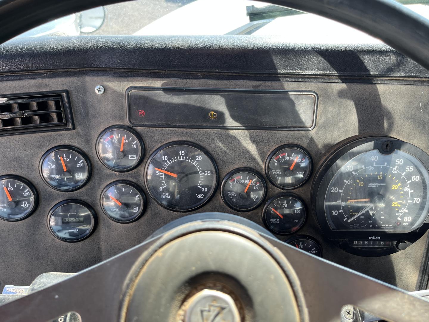 imagenes/INVOICE/2026/18832/CAMION_PIPA_WESTERN_STAR_4900_DOT_407_16.JPG