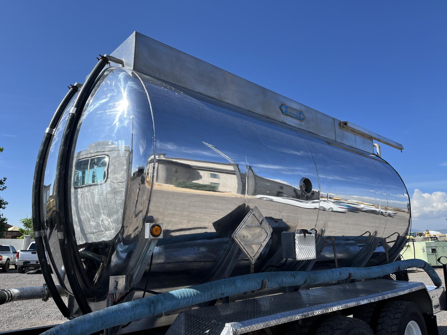imagenes/INVOICE/2026/18832/CAMION_PIPA_WESTERN_STAR_4900_DOT_407_26.JPG