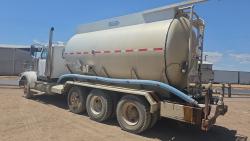 CAMION PIPA WESTERN STAR 4900 (DOT 407)