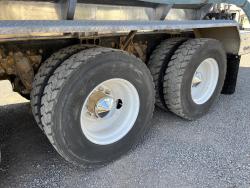 CAMION PIPA WESTERN STAR 4900 (DOT 407)