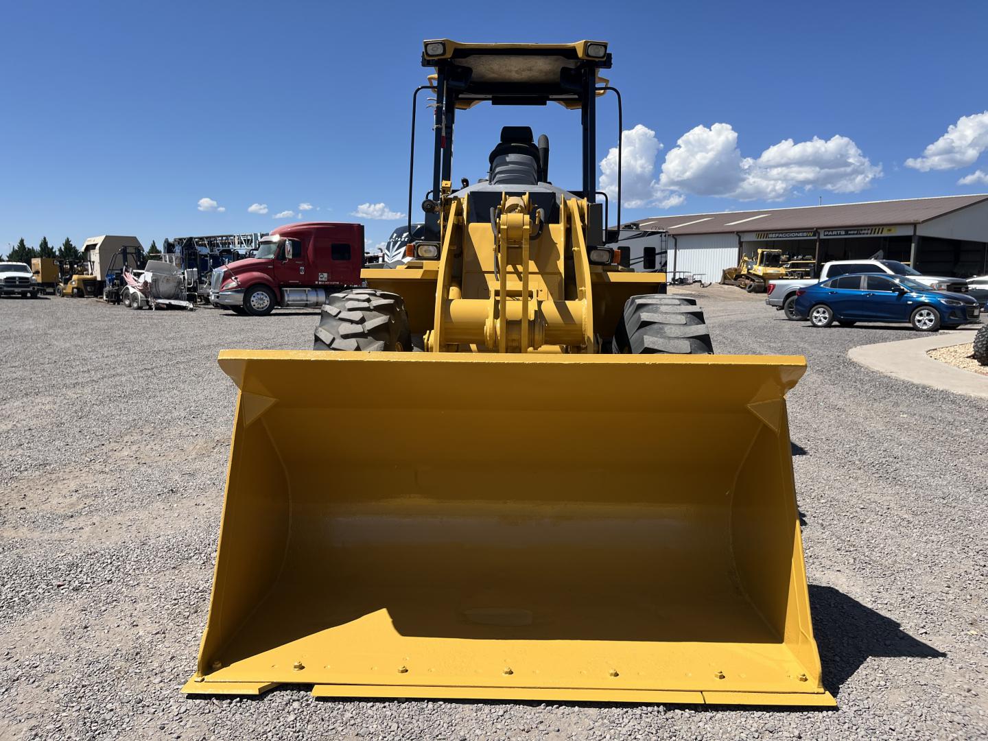 imagenes/INVOICE/2026/18839/CARGADOR_FRONTAL_CATERPILLAR_914G_9.JPG