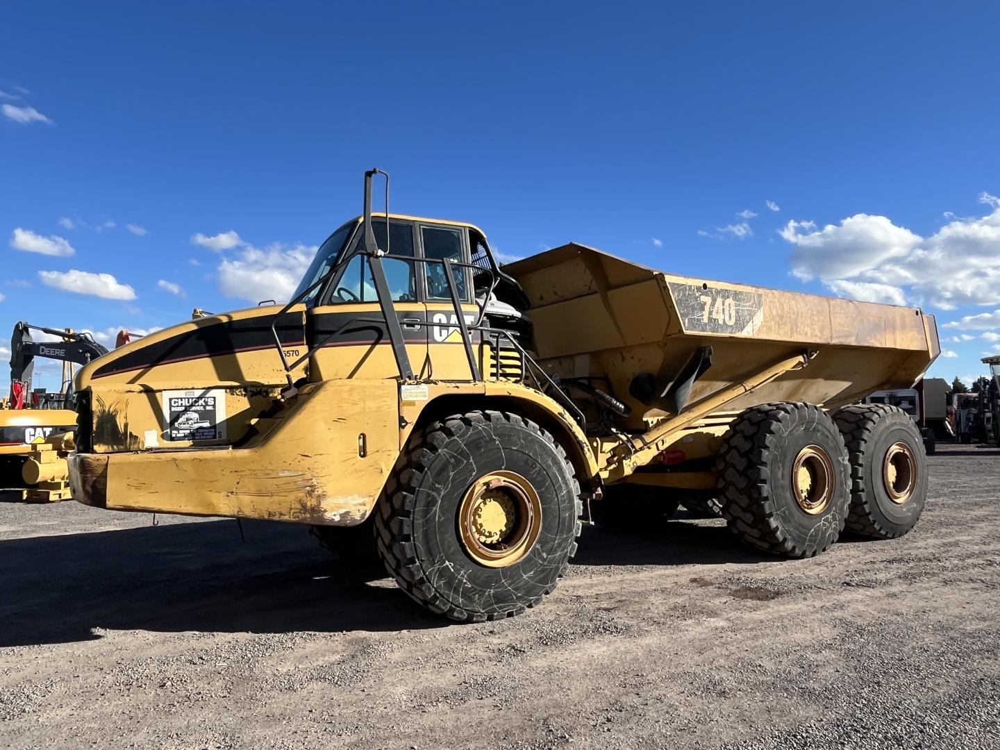 imagenes/INVOICE/2026/18865/Dompe_articulado_Caterpillar_740_15.JPG