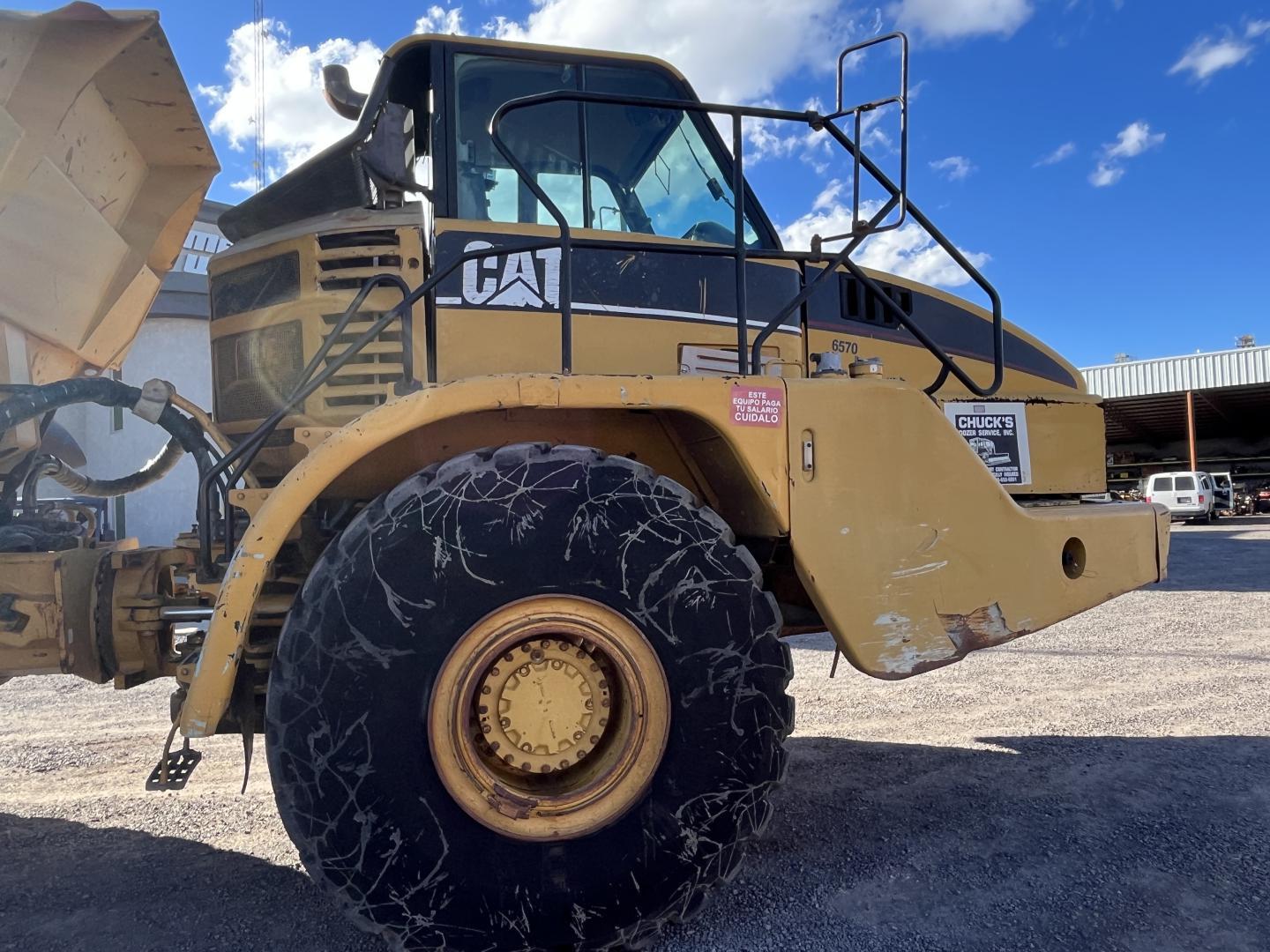 imagenes/INVOICE/2026/18865/Dompe_articulado_Caterpillar_740_19.JPG