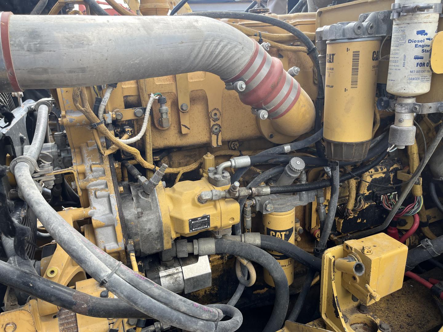 imagenes/INVOICE/2026/18865/Dompe_articulado_Caterpillar_740_24.JPG