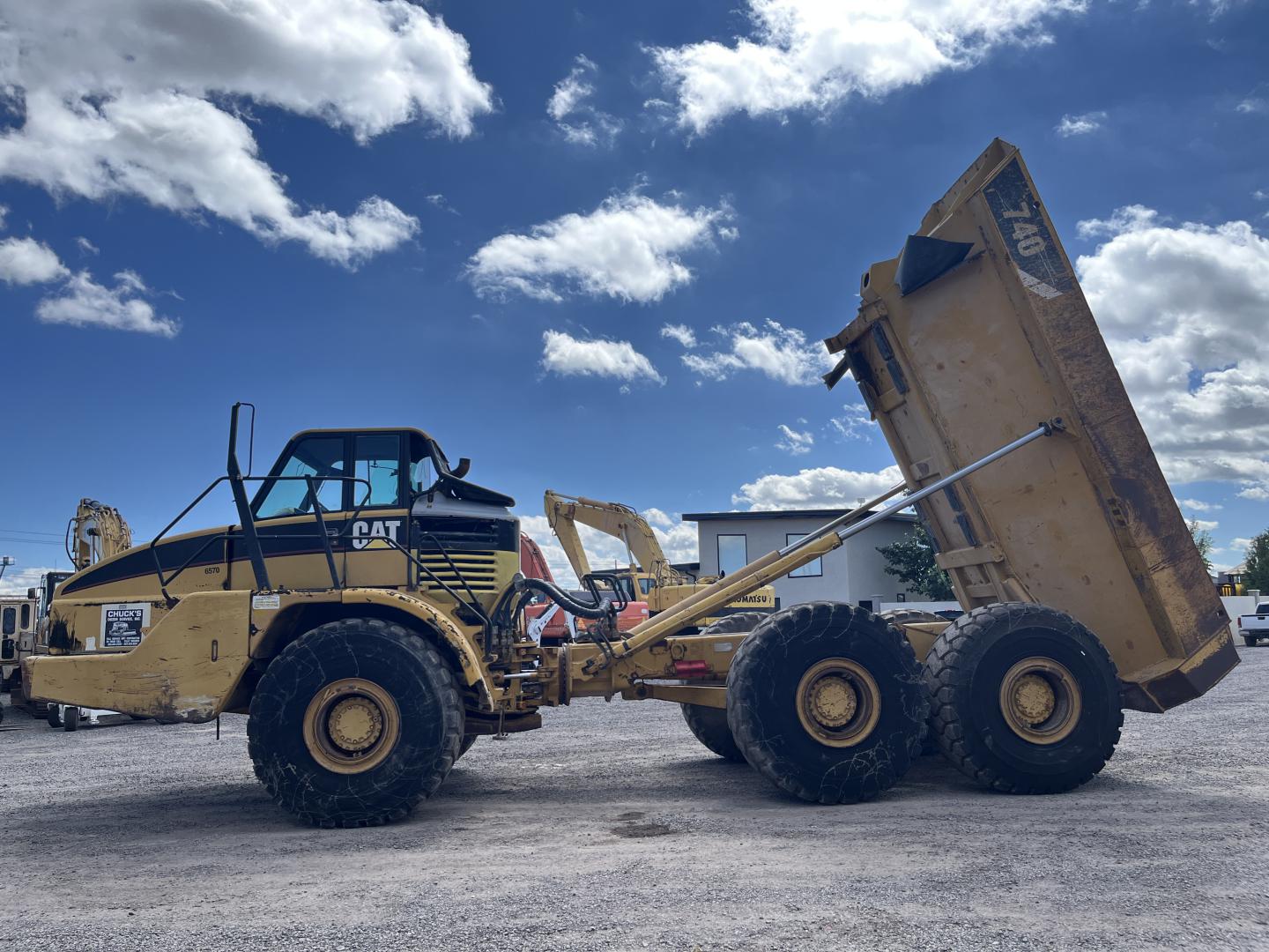 imagenes/INVOICE/2026/18865/Dompe_articulado_Caterpillar_740_41.JPG