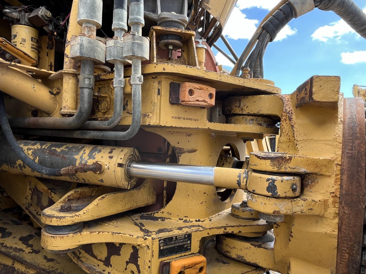 imagenes/INVOICE/2026/18865/Dompe_articulado_Caterpillar_740_45.JPG