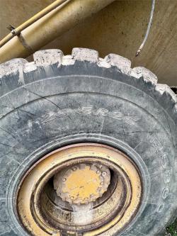 DOMPE ARTICULADO CATERPILLAR 740