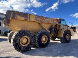 Dompe articulado Caterpillar 740
