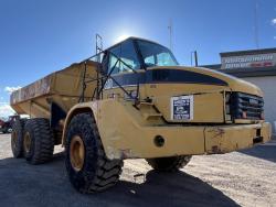 Dompe articulado Caterpillar 740