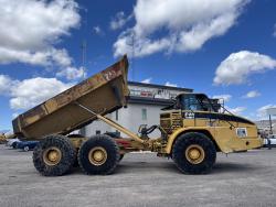 Dompe articulado Caterpillar 740