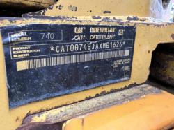 Dompe articulado Caterpillar 740