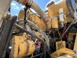 Dompe articulado Caterpillar 740