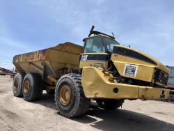 DOMPE ARTICULADO CATERPILLAR 740