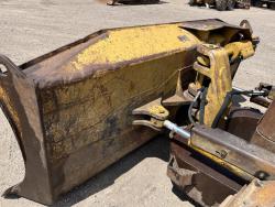TOPADOR FRONTAL CATERPILLAR D6N
