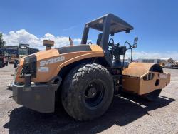 COMPACTADOR CASE SV212D