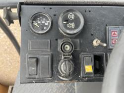 Compactador Case SV212D