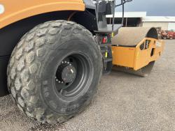 Compactador Case SV212D
