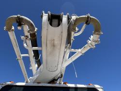  CAMION CON BOMBA DE CONCRETO PUTZMEISTER BSF46X.20H