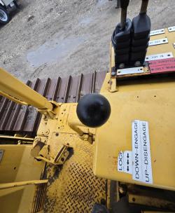 TOPADOR FRONTAL CATERPILLAR D6D