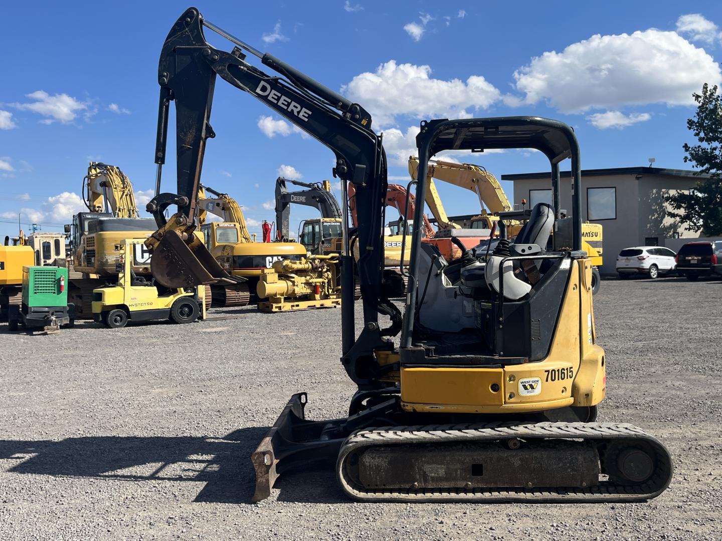 imagenes/INVOICE/2026/18915/miniexcavadora_jd35g_7.JPG