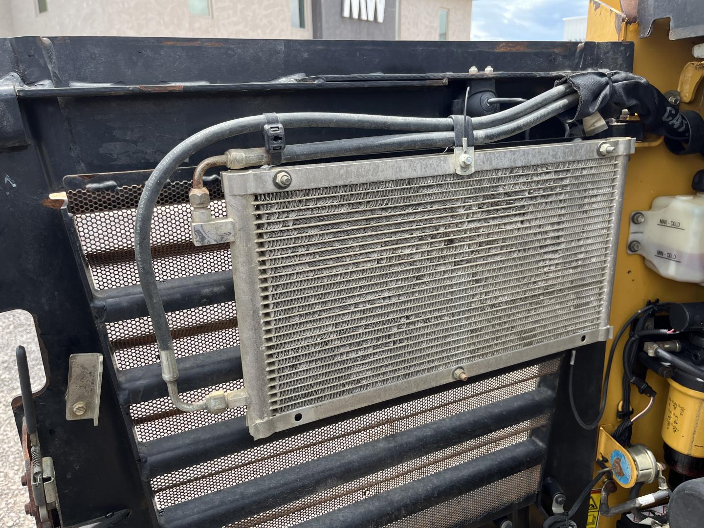 imagenes/INVOICE/2026/18921/MINICARGADOR_CATERPILLAR_279D_18.JPG