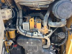 MINICARGADOR CATERPILLAR 279D