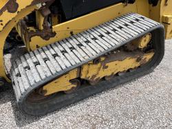 MINICARGADOR CATERPILLAR 279D