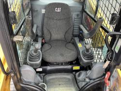 MINICARGADOR CATERPILLAR 279D