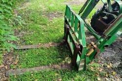 TRACTOR JOHN DEERE 4710