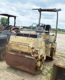 COMPACTADOR BOMAG
