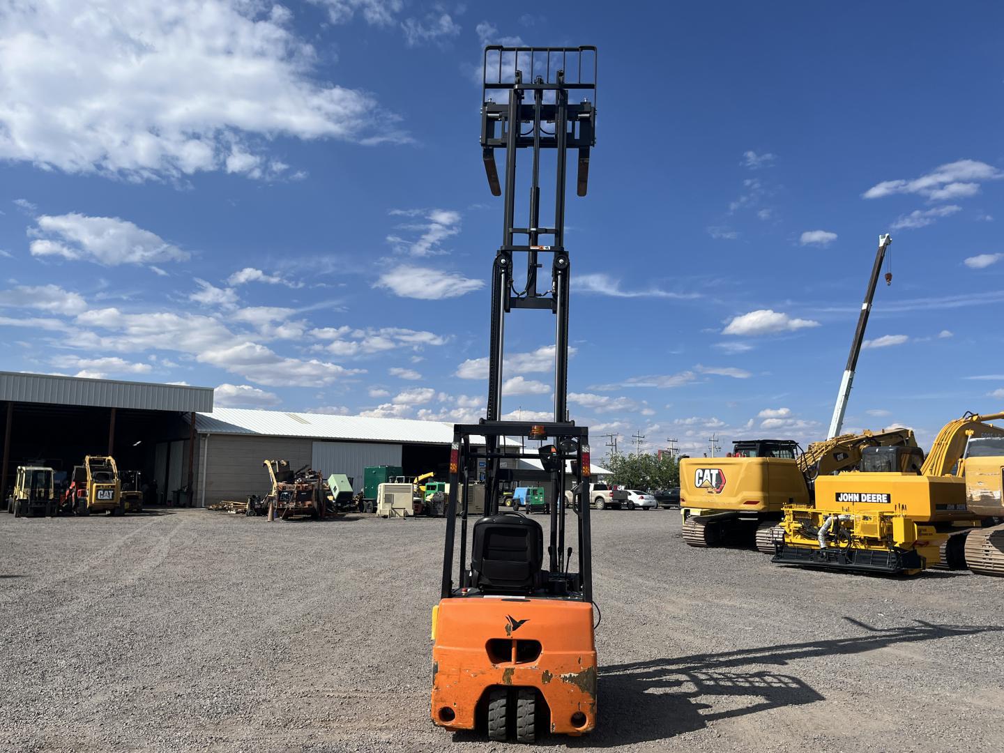 imagenes/INVOICE/2026/18947/MONTACARGA_EP_EQUIPMENT_EFLV18-189_SS_3.JPG