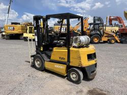 MONTACARGA YALE GLP050RG