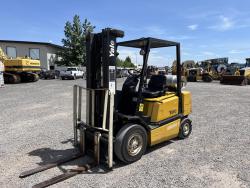 MONTACARGA YALE GLP050RG