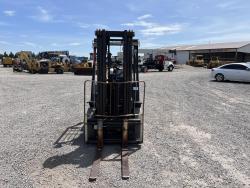 MONTACARGA YALE GLP050RG