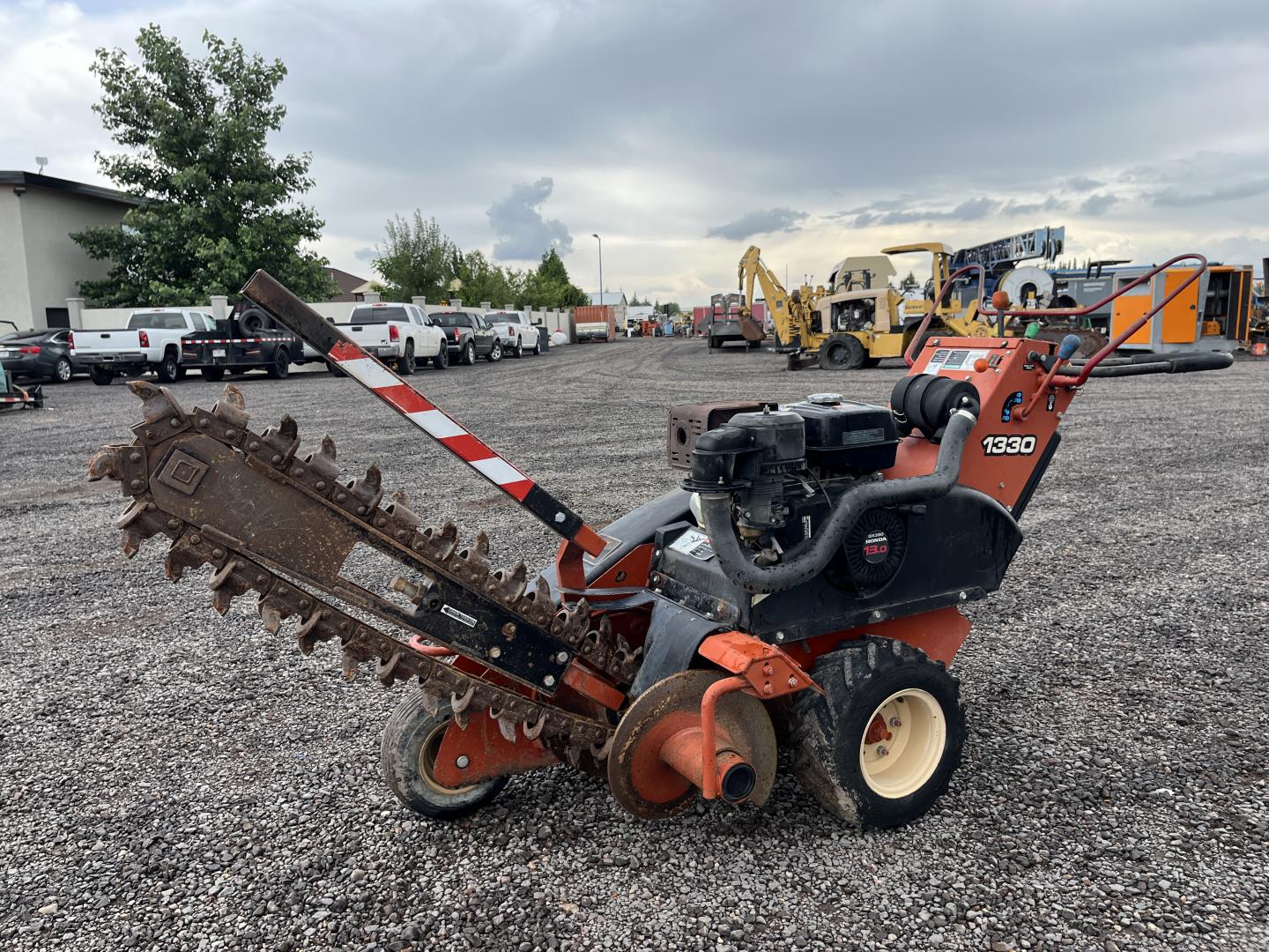 imagenes/INVOICE/2026/18952/ZANJADORA_DITCH_WITCH_1330HE_16.JPG