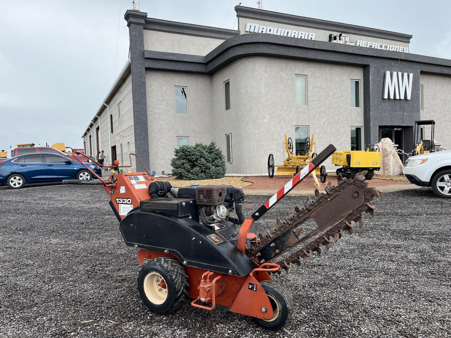 imagenes/INVOICE/2026/18952/ZANJADORA_DITCH_WITCH_1330HE_2.JPG